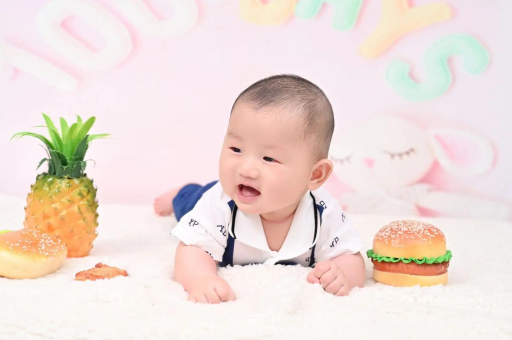 遵义八个月宝宝打嗝